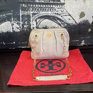 Authentic Tory Burch Beige Leather Chain Shoulder Bag
